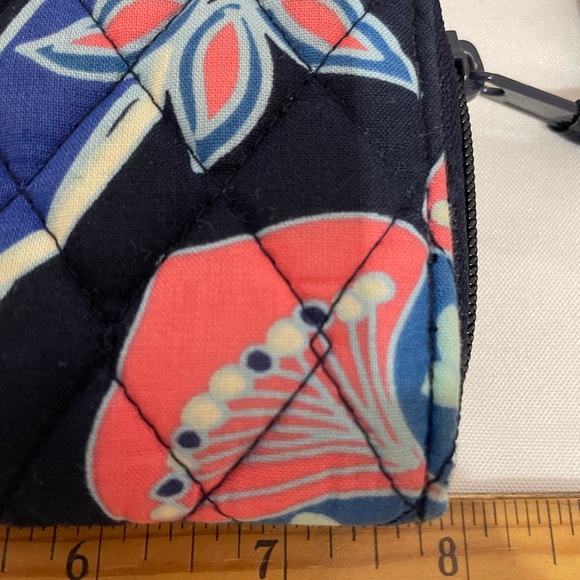 Vera Bradley Accordion Wallet Lotus Flower Swirl Blue Floral women's‎ zip around - Picture 3 of 6